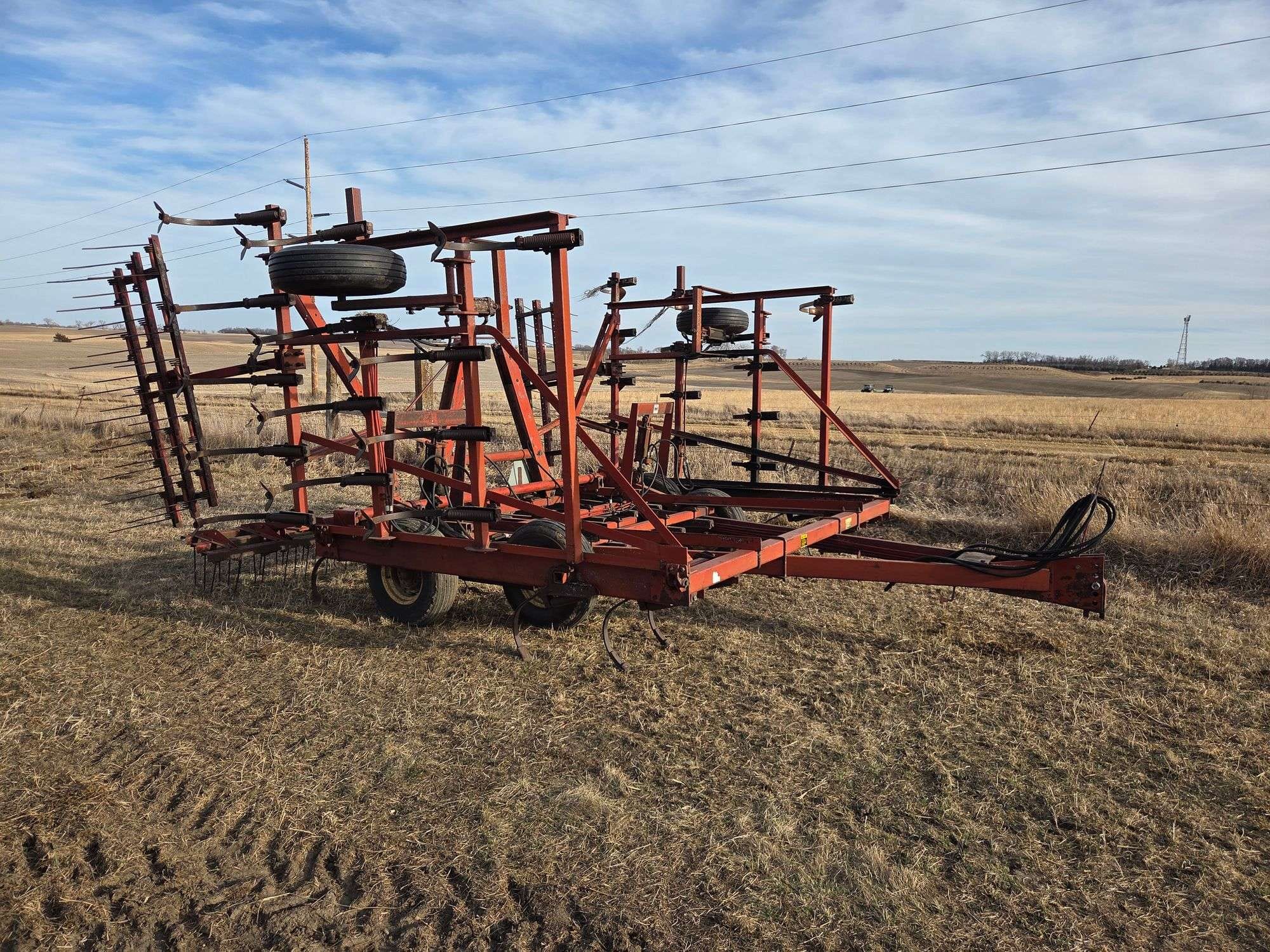 International Harvester Vibra Shank 4500 Equipment Image0