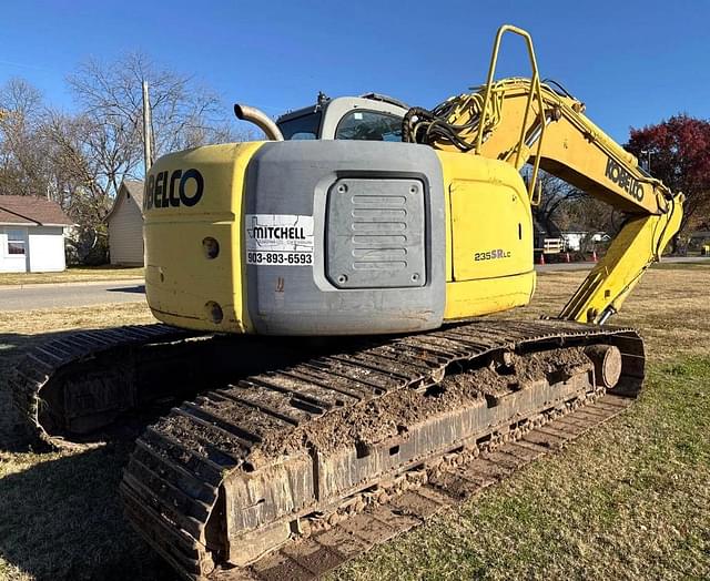 Image of Kobelco 235SR equipment image 3