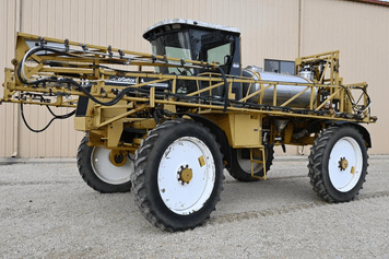 Main image Ag-Chem RoGator 854