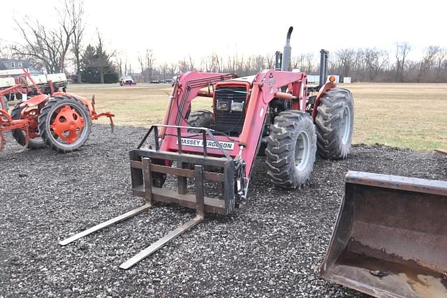 Image of Massey Ferguson 451 equipment image 1