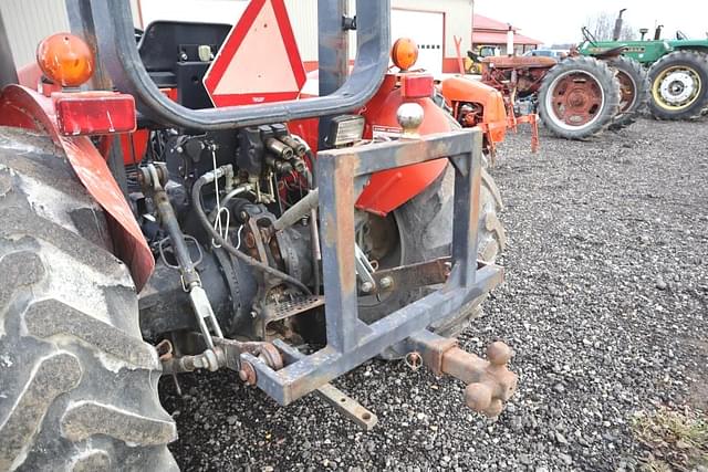 Image of Massey Ferguson 451 equipment image 2