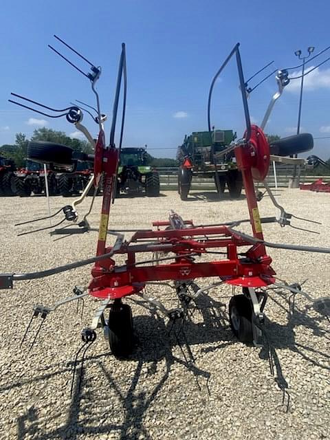 Image of Massey Ferguson TD524 equipment image 3