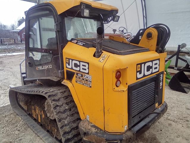 Image of JCB 3TS-8T equipment image 4