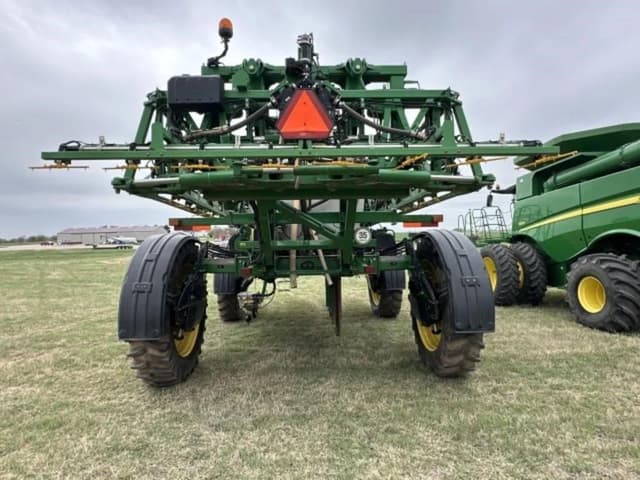 Image of John Deere R4045 equipment image 3