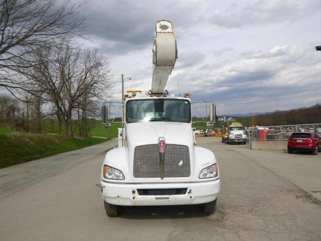 Image of Kenworth T300 equipment image 1