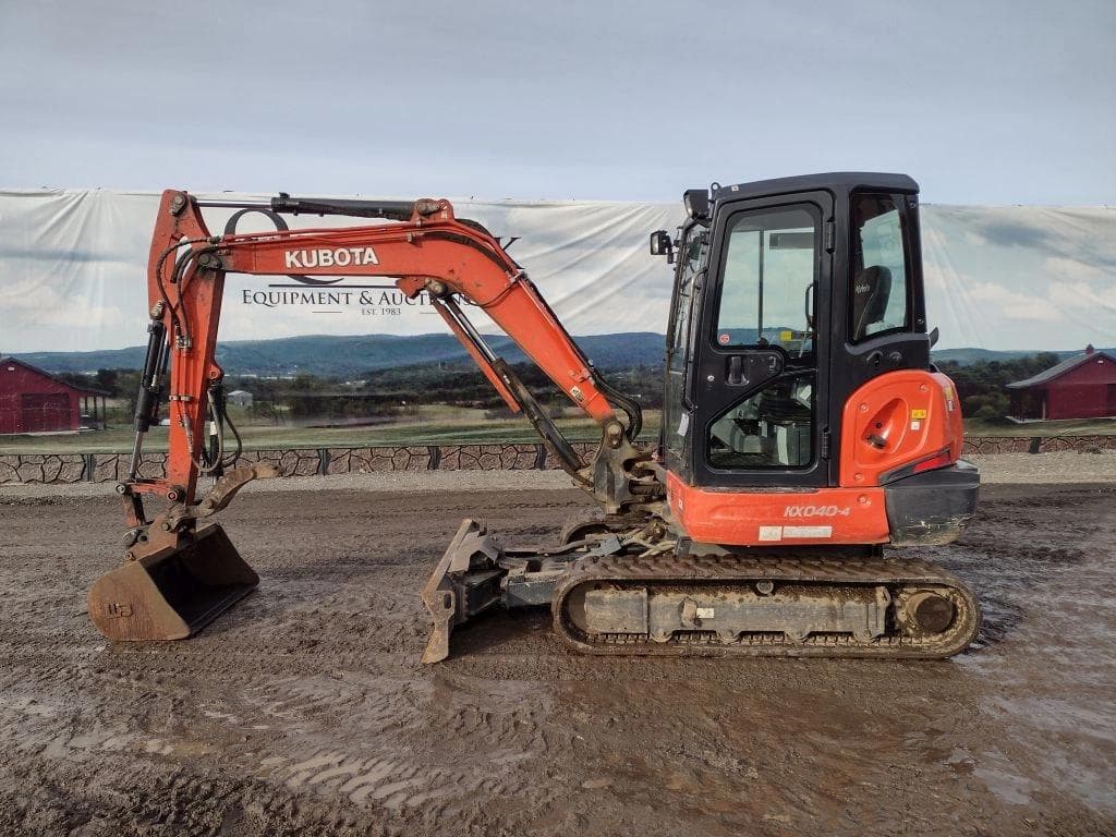 Image of Kubota KX040-4 Primary image