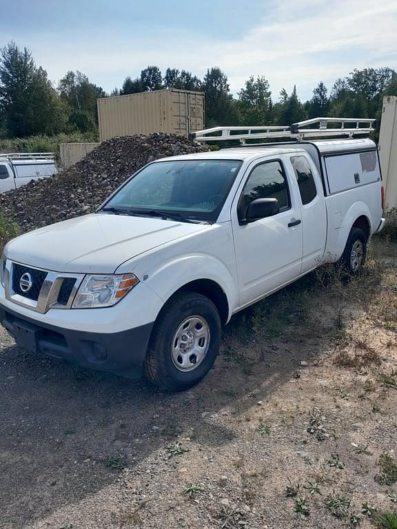 Image of Nissan Frontier equipment image 1