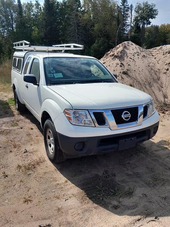 Image of Nissan Frontier equipment image 2