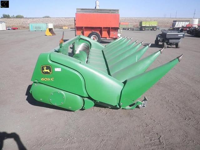 Image of John Deere 608C equipment image 4