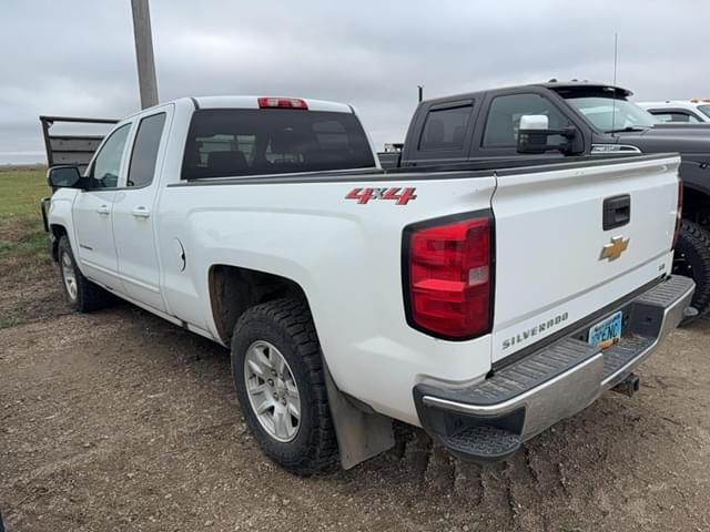 Image of Chevrolet 1500 equipment image 1