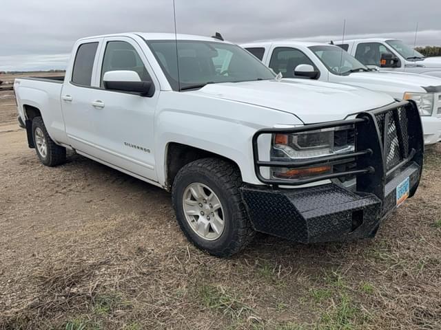 Image of Chevrolet 1500 equipment image 4