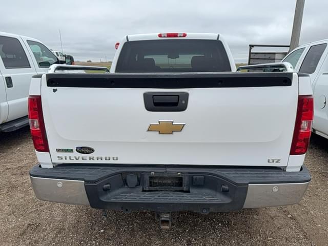 Image of Chevrolet 1500 equipment image 2
