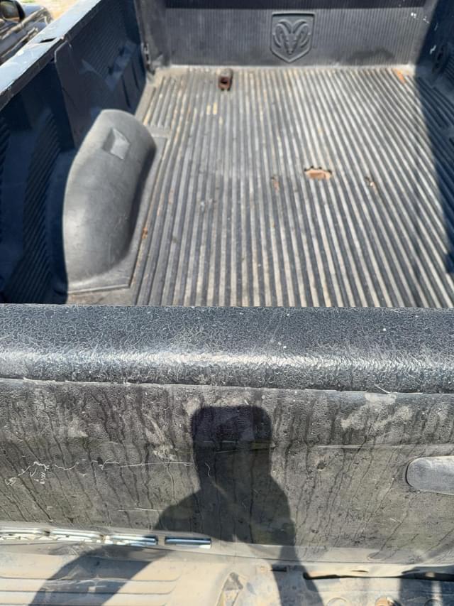 Image of Dodge Ram 2500 equipment image 4