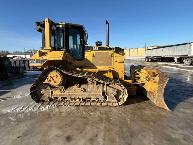 Image of Caterpillar D6M XL equipment image 1