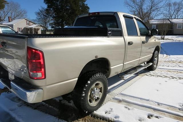 Image of Dodge Ram 2500 equipment image 4