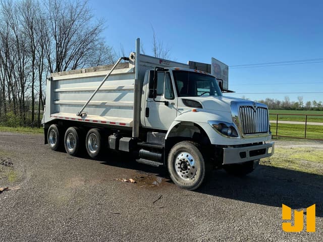 Image of International 7400 Workstar equipment image 2