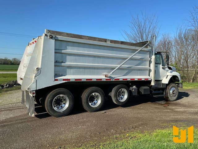 Image of International 7400 Workstar equipment image 4