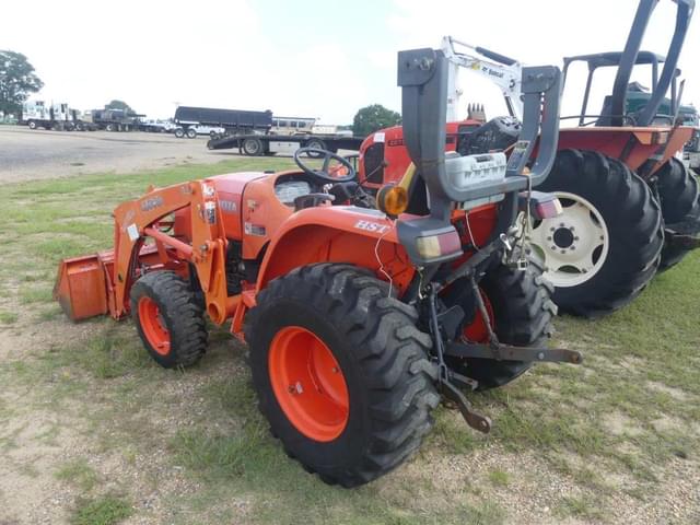 Image of Kubota L3800 equipment image 4