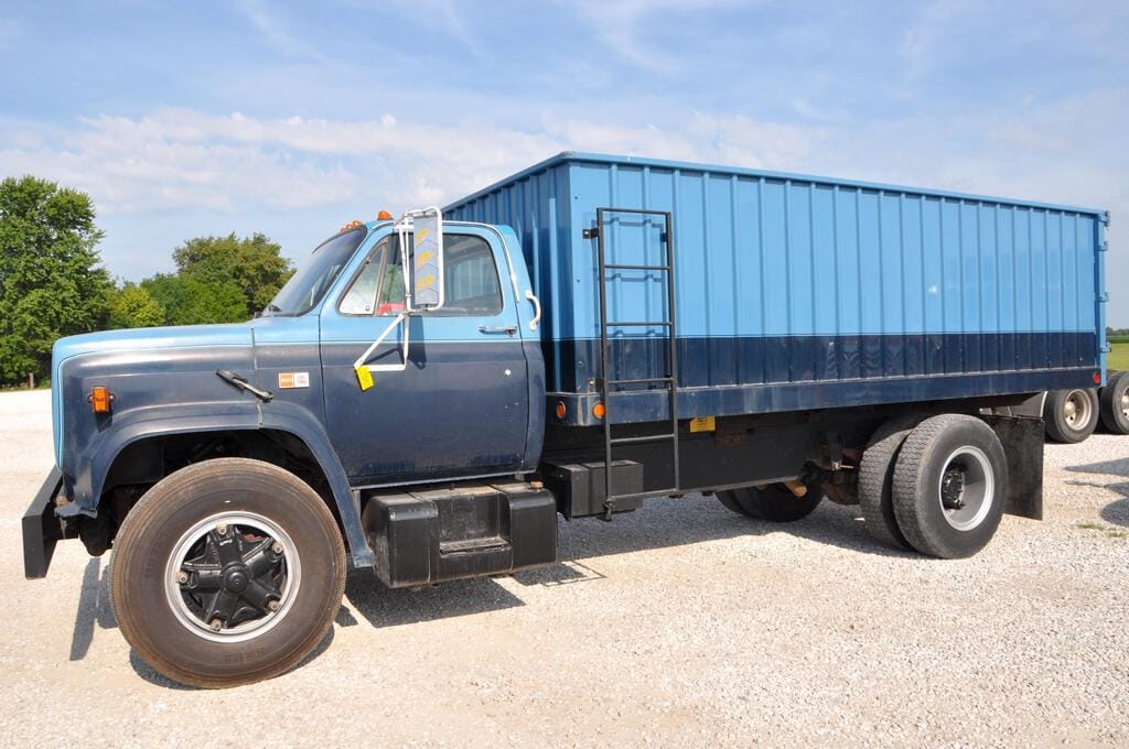 Main image GMC 7000