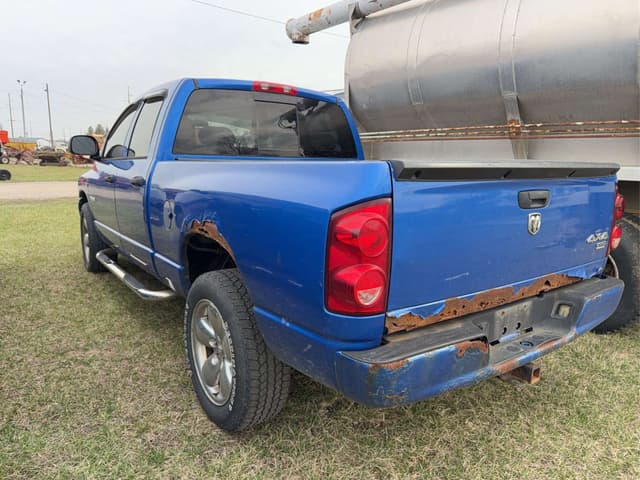 Image of Dodge Ram 1500 equipment image 1