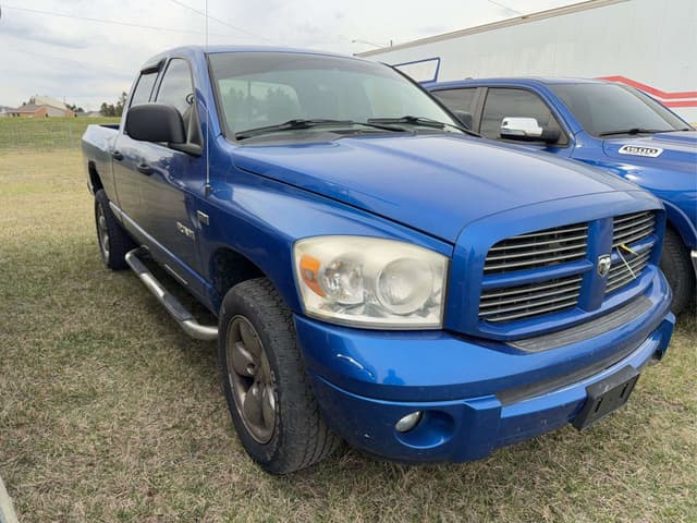Image of Dodge Ram 1500 equipment image 3