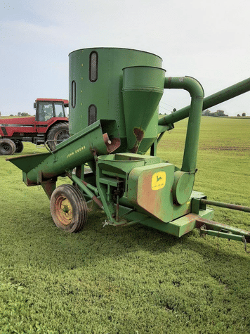 Main image John Deere 400