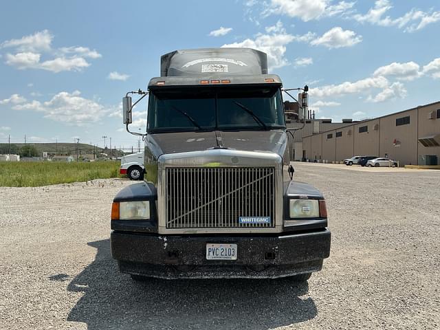 Image of White GMC WIA equipment image 1