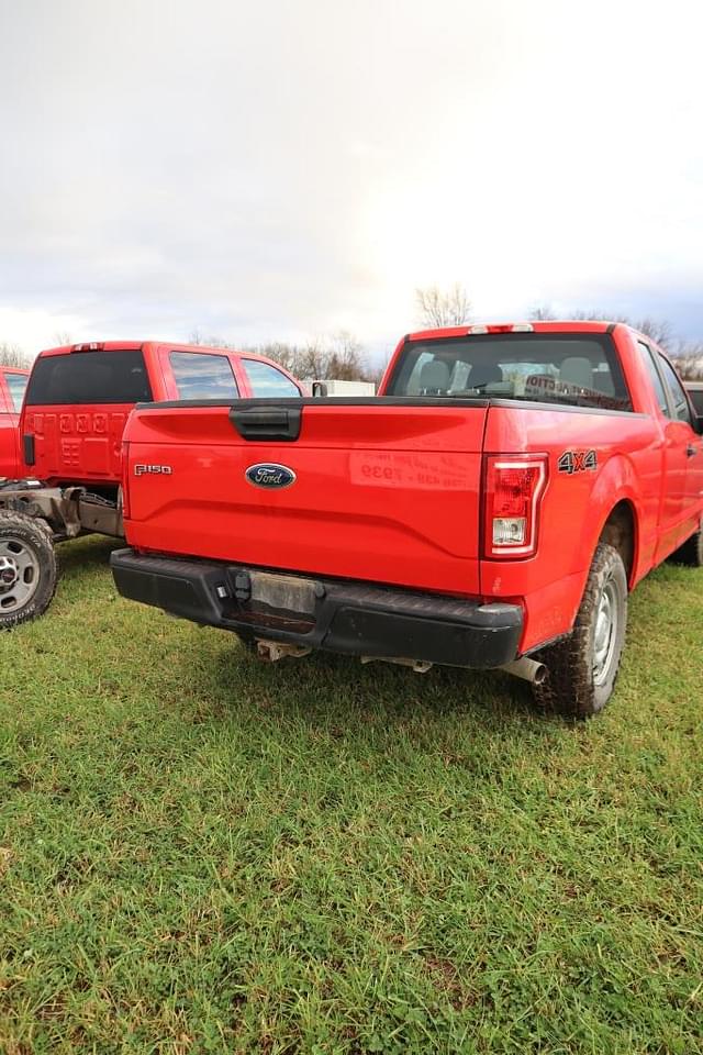 Image of Ford F-150 equipment image 2