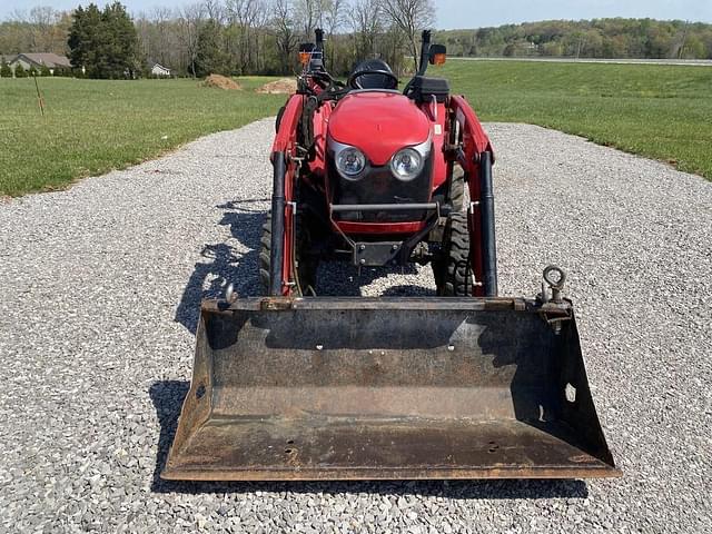 Image of Massey Ferguson 1734E equipment image 4
