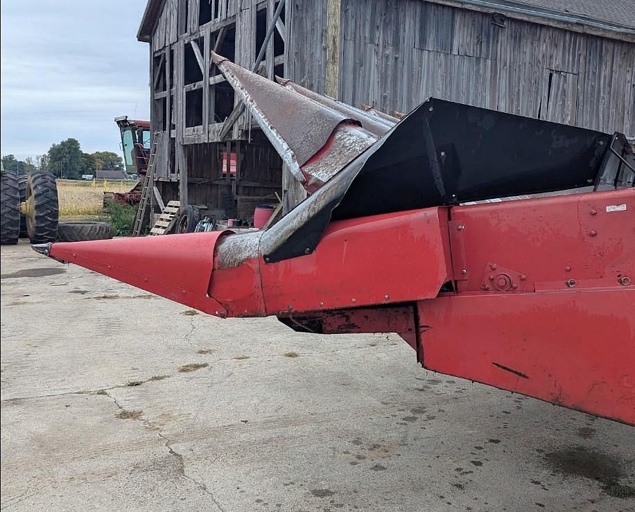Image of Case IH 1063 Image 0