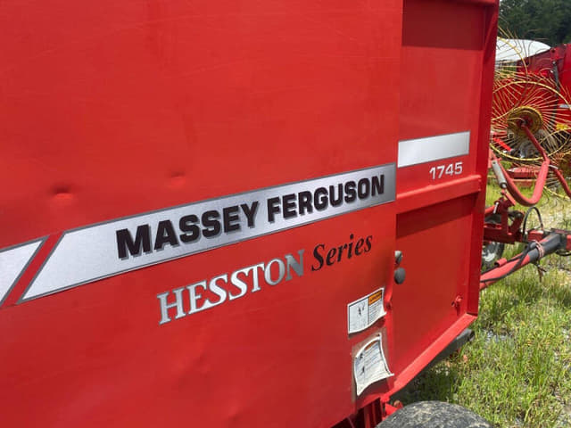 Image of Massey Ferguson 1745 equipment image 3