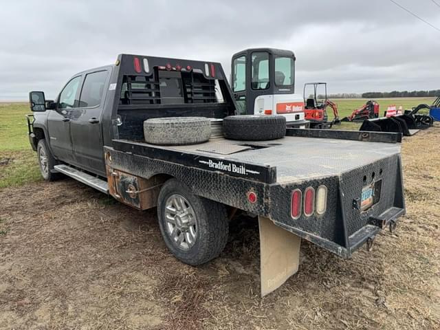 Image of Chevrolet 3500 equipment image 1