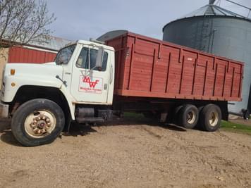 Main image International S1700