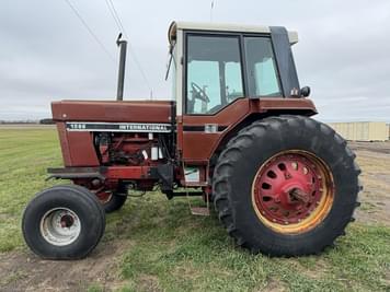 Main image International Harvester 1586
