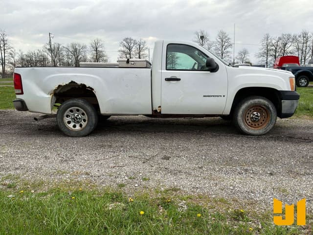 Image of GMC 1500 equipment image 3