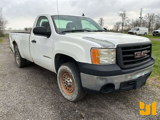 Image of GMC 1500 equipment image 2