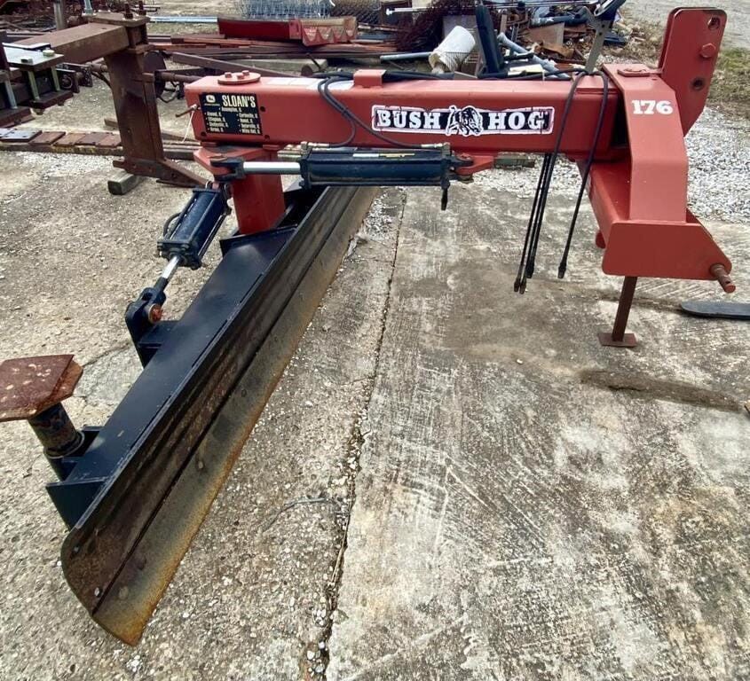 Main image Bush Hog 176