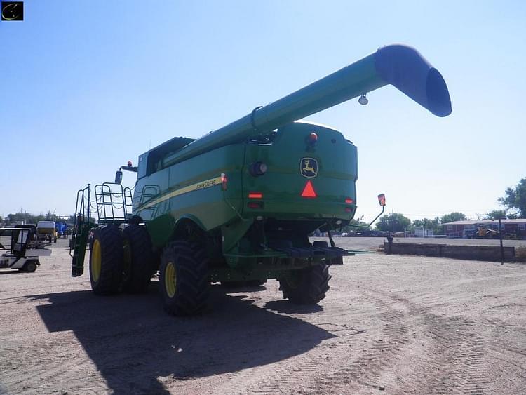 Main image John Deere S680 3