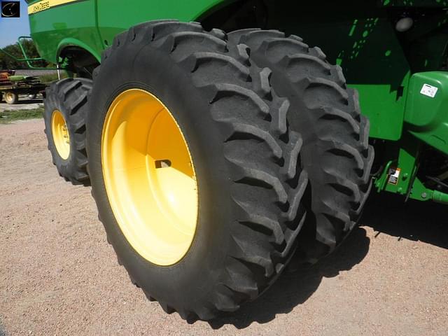 Thumbnail image John Deere S680 39