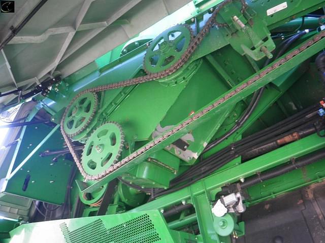 Thumbnail image John Deere S680 6