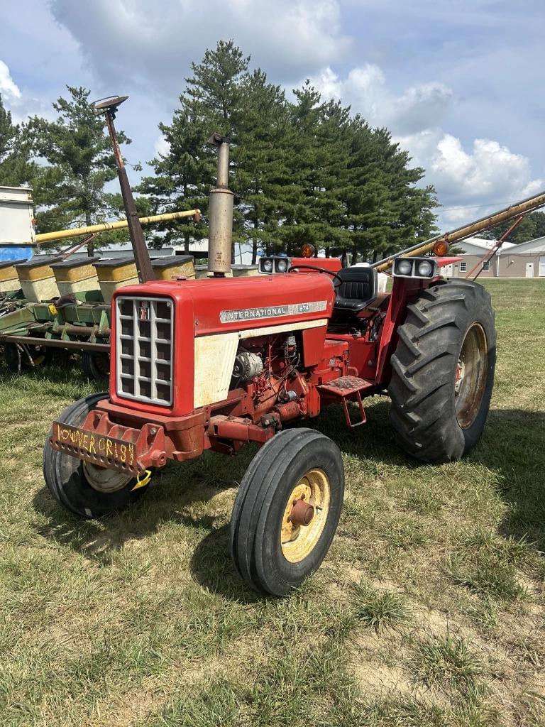 Image of International Harvester 674 Primary image