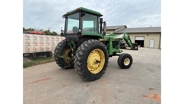 Image of John Deere 4440 equipment image 1