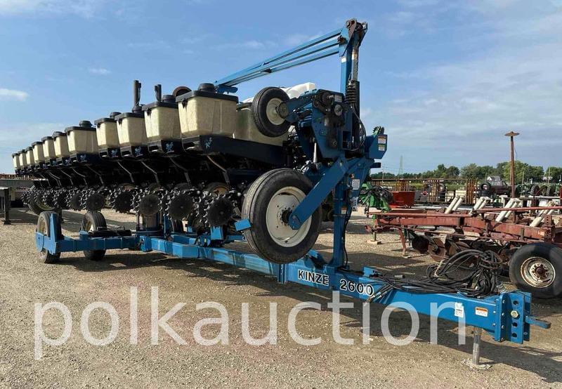 Image of Kinze 2600 Primary image