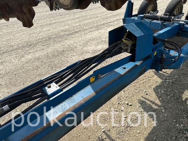 Image of Kinze 2600 equipment image 4