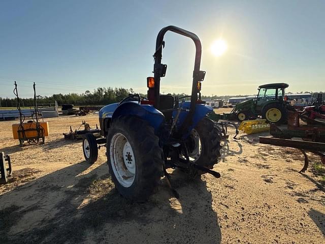 Image of New Holland TT45A equipment image 2