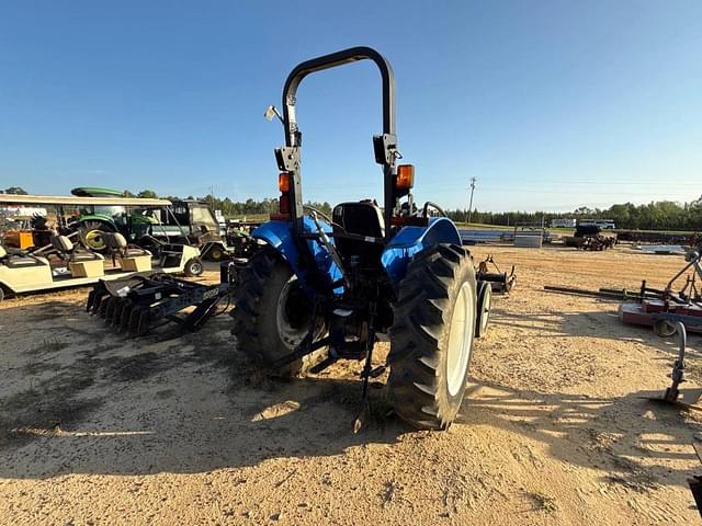 Image of New Holland TT45A equipment image 3