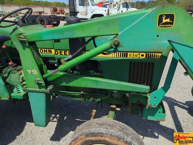 Image of John Deere 850 equipment image 3