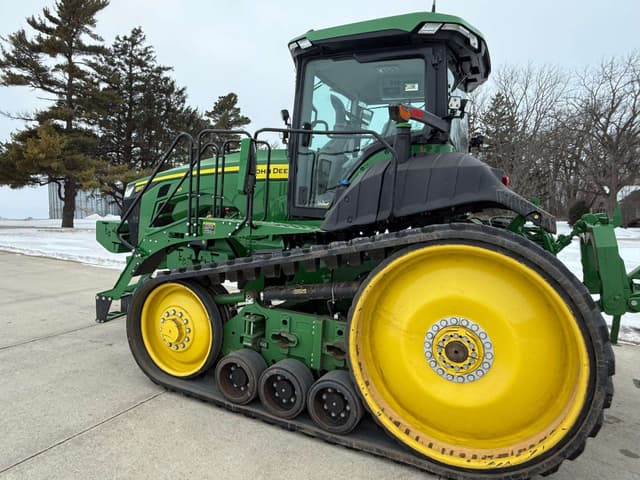 Image of John Deere 8RT 410 equipment image 2