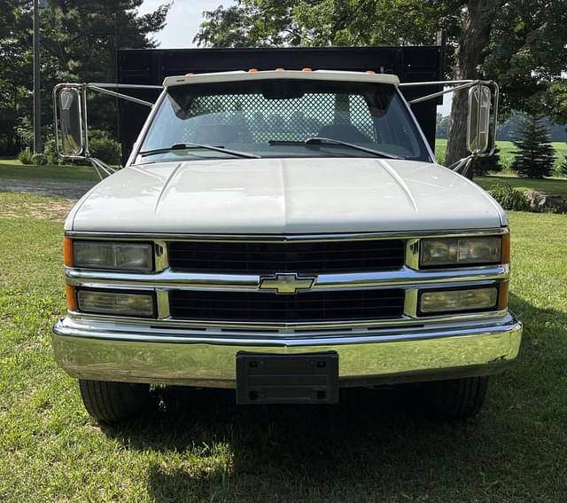 Image of Chevrolet GMT400 equipment image 1