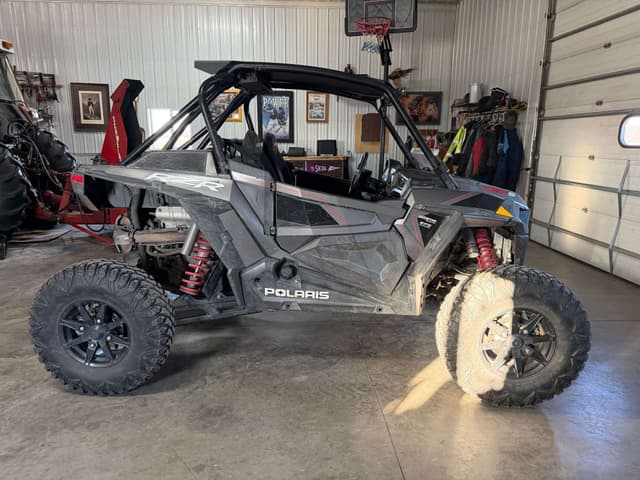 Image of Polaris RZR 1000 equipment image 1